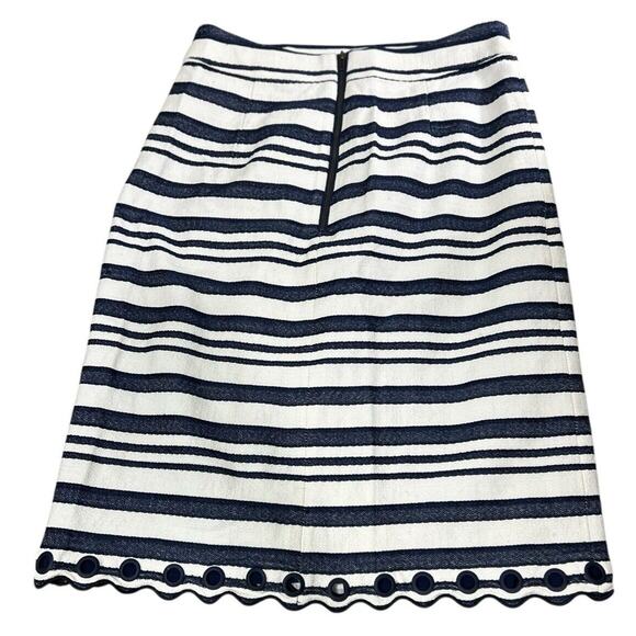 DE COLLECTION Striped Blue White Pencil Skirt Sz Medium Nautical Scalloped Hem - Picture 6 of 7